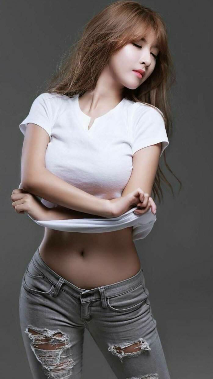 乐鱼电竞在线平台-德甲球队在高强度对抗中体能衰减与技术失误关系研究