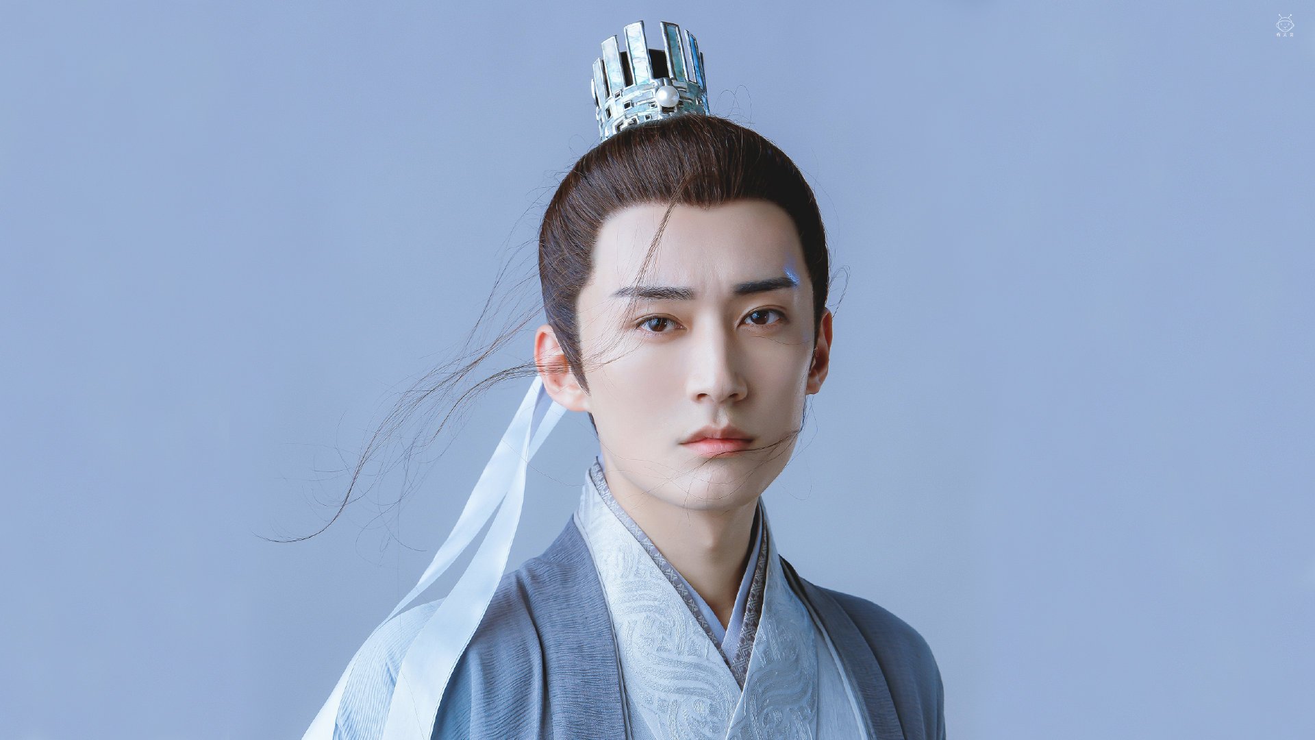 澳女队蝶泳段小幅领先 稳定输出,奥运女子蝶泳金牌