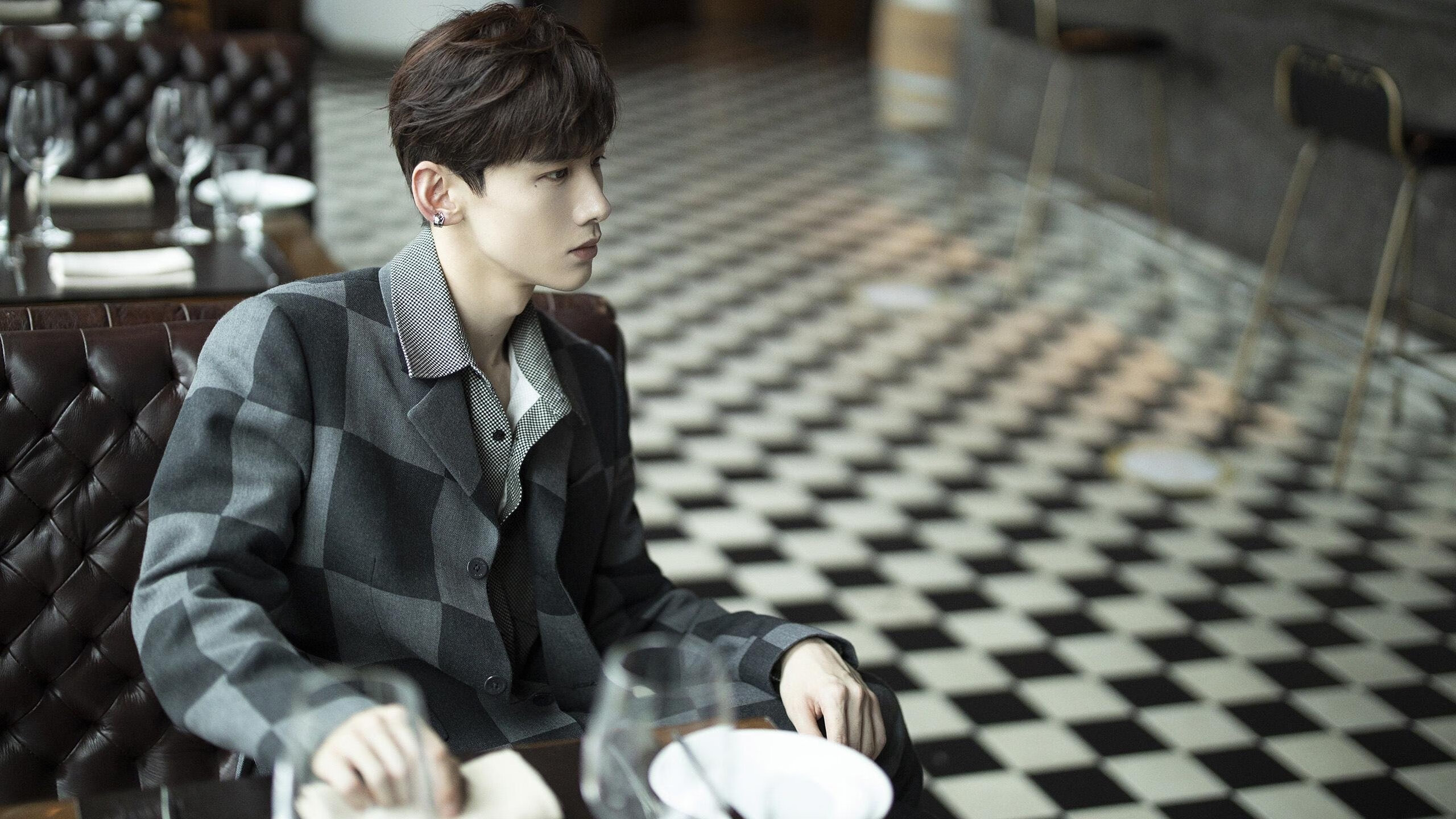 乐鱼电竞-阿森纳边中结合打出犀利配合，阿森纳 边锋