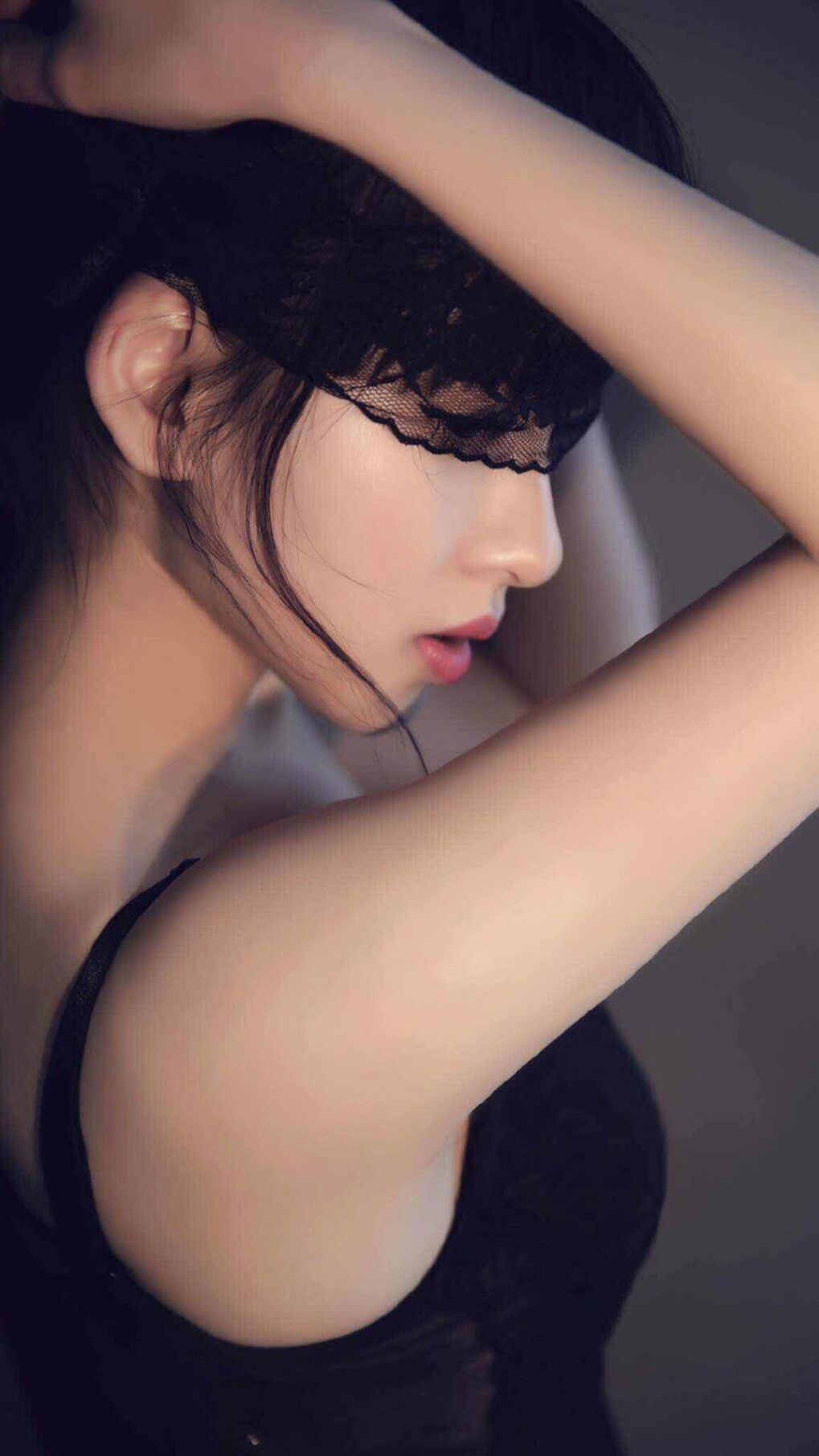 “马科斯·梅特罗的速度与力量,成为阿根廷美洲狮队防守的坚实保障”